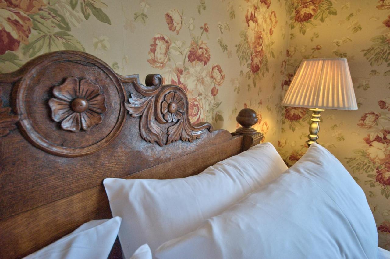 One Holyrood Hotel & Cafe Newport  Phòng bức ảnh