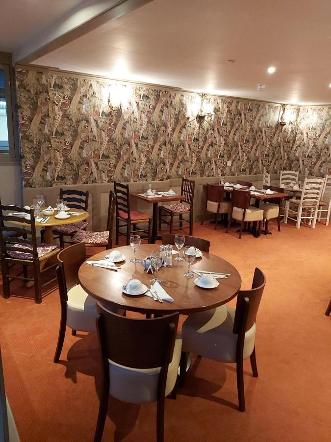 One Holyrood Hotel & Cafe Newport  Ngoại thất bức ảnh